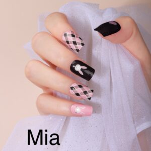 Semi-Cured Gel Nail Wrap: Mia